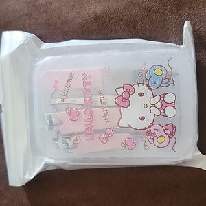 🐮Hello kitty nail kit 6 piece NEW in package🐄